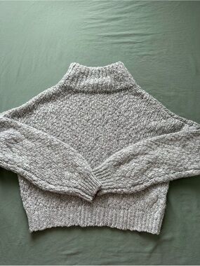 Hollister Chunky Cable Turtleneck Sweater - Light Gray